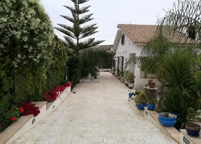 Casa Nunna Alojamento de Acomodação e Pequeno-almoço 3*